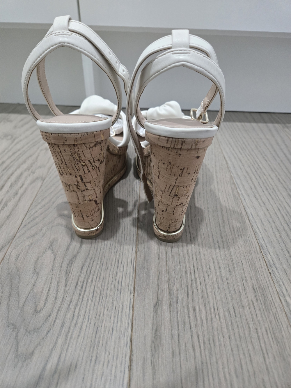 Aldo White Knot Front Slingback Heels - Picture 4 of 5